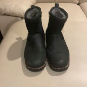 Mens Ugg Boots Black size 12